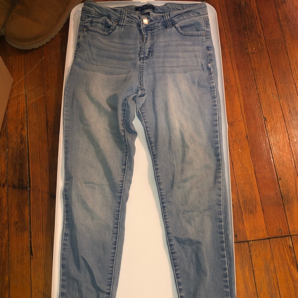 mid rise medium/light wash skinny jeans